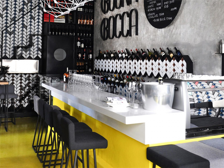 清吧酒吧背景墙设计